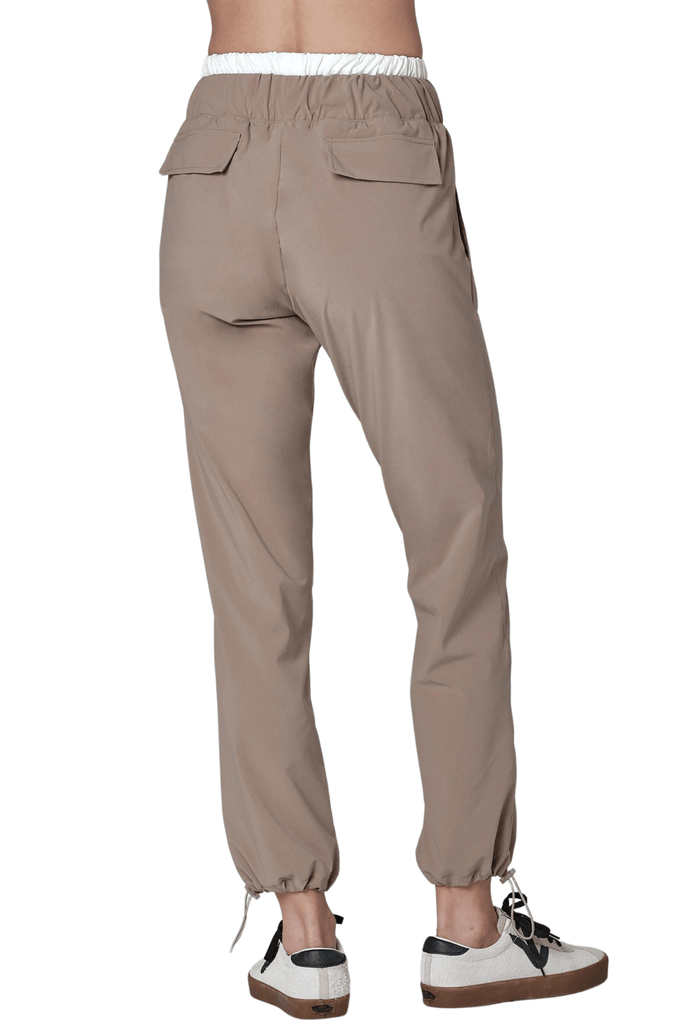 925Fit Be Brief Jogger Latte / White