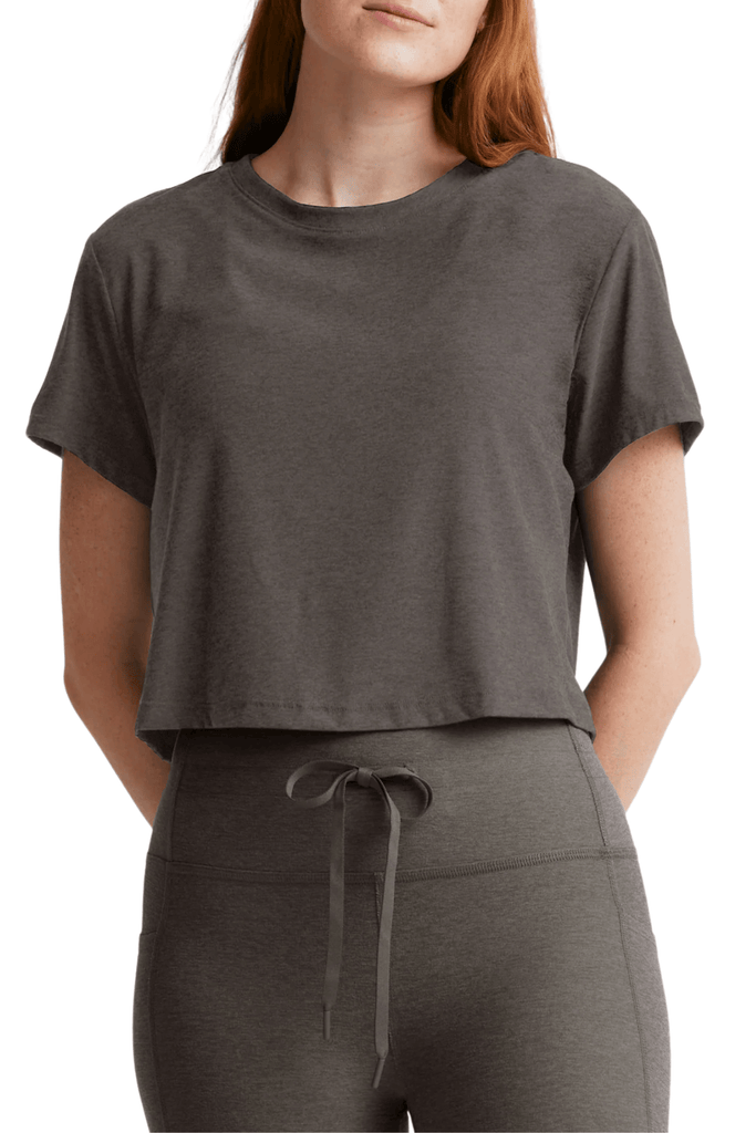 Beyond Yoga Featherweight Supreme Cropped Tee True Gray Heather