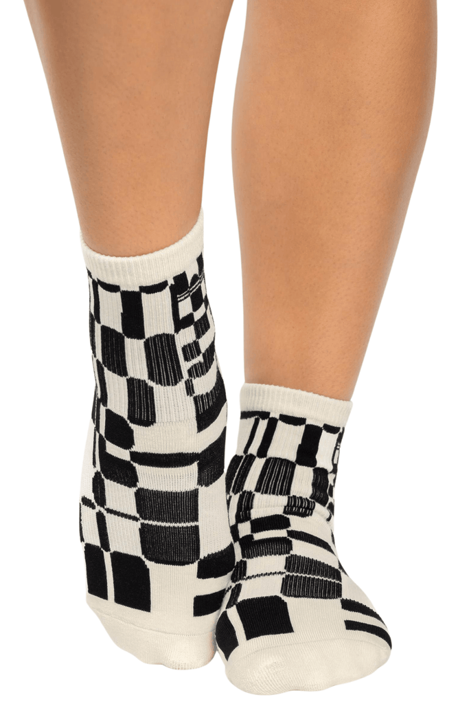 Pointe Studio Retro Geo Ankle Grip Sock Neutral