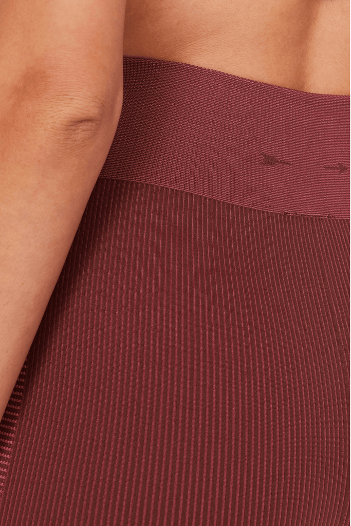 The Upside Ribbed Seamless 5IN Spin Shorts Brown